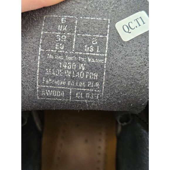 Dr. Martens 1460 Womens Size 8 Black Air Wait Patent Leather Boot - Picture 4 of 9